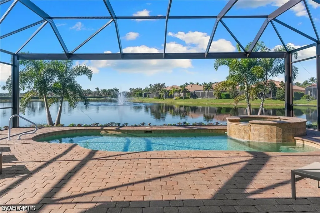 6597 Caldecott Drive Naples FL 34113