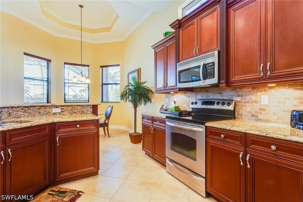 7747 Cottesmore Drive Naples FL 34113