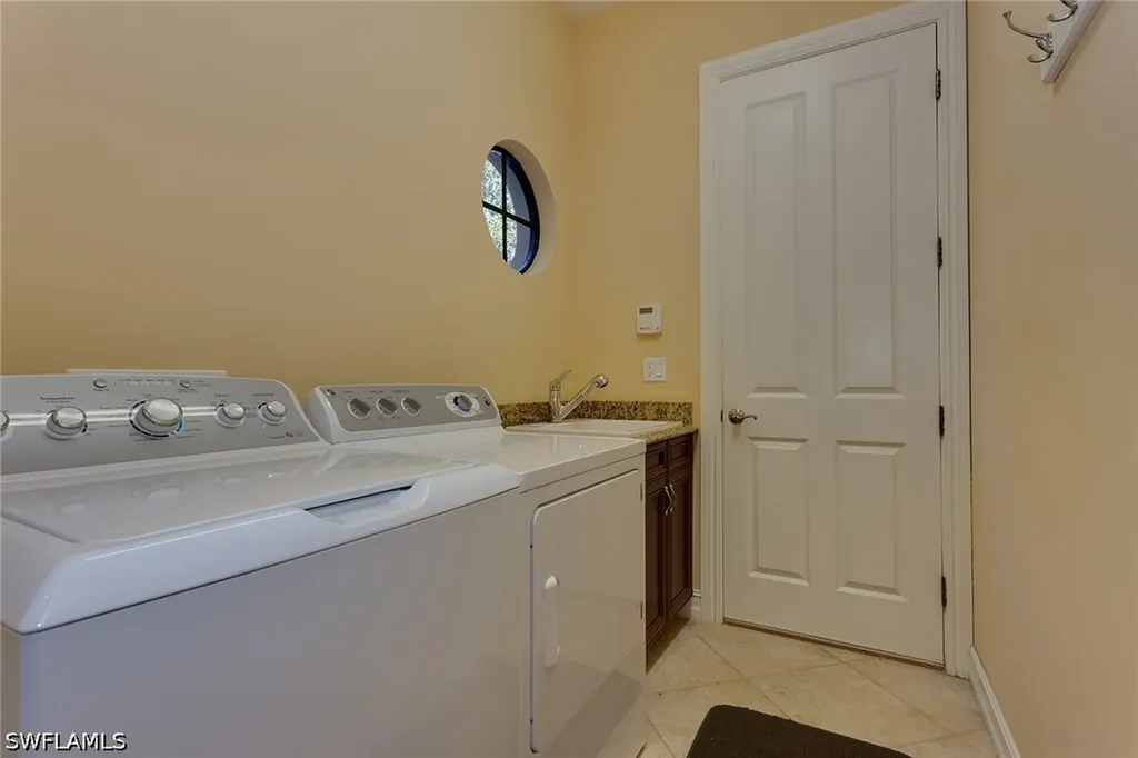 7747 Cottesmore Drive Naples FL 34113