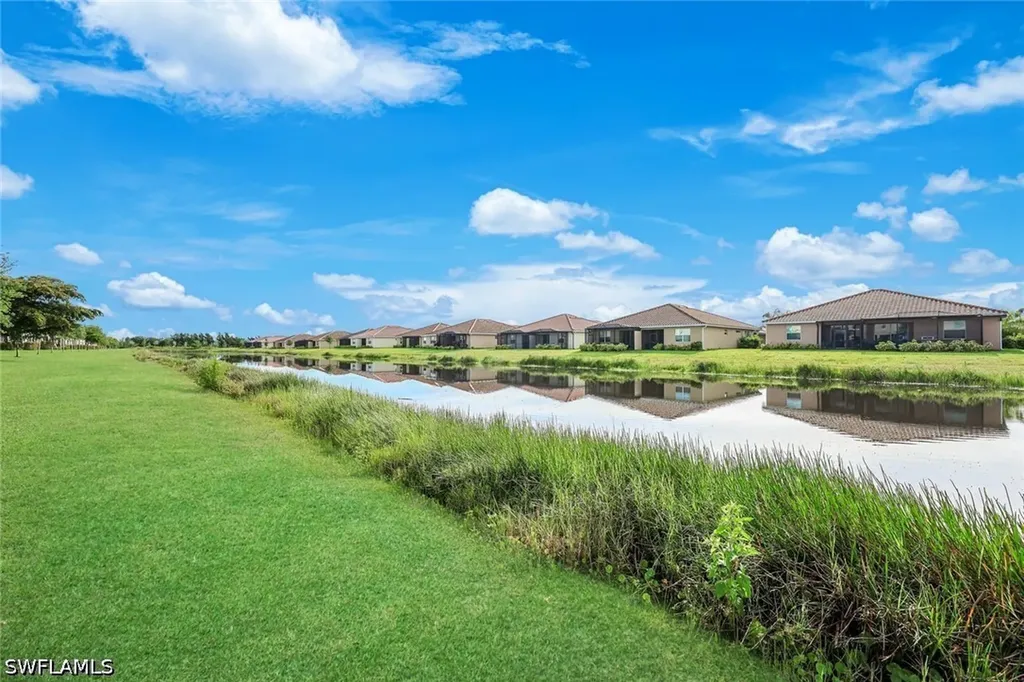 2736 Blossom Way Naples FL 34120
