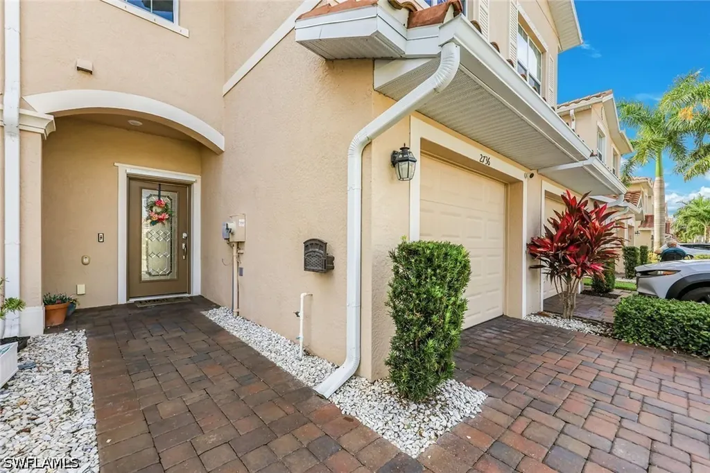 2736 Blossom Way Naples FL 34120