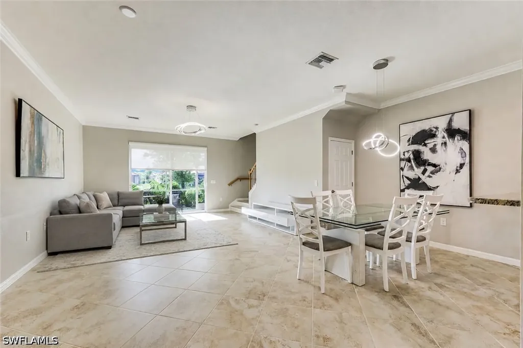 2736 Blossom Way Naples FL 34120