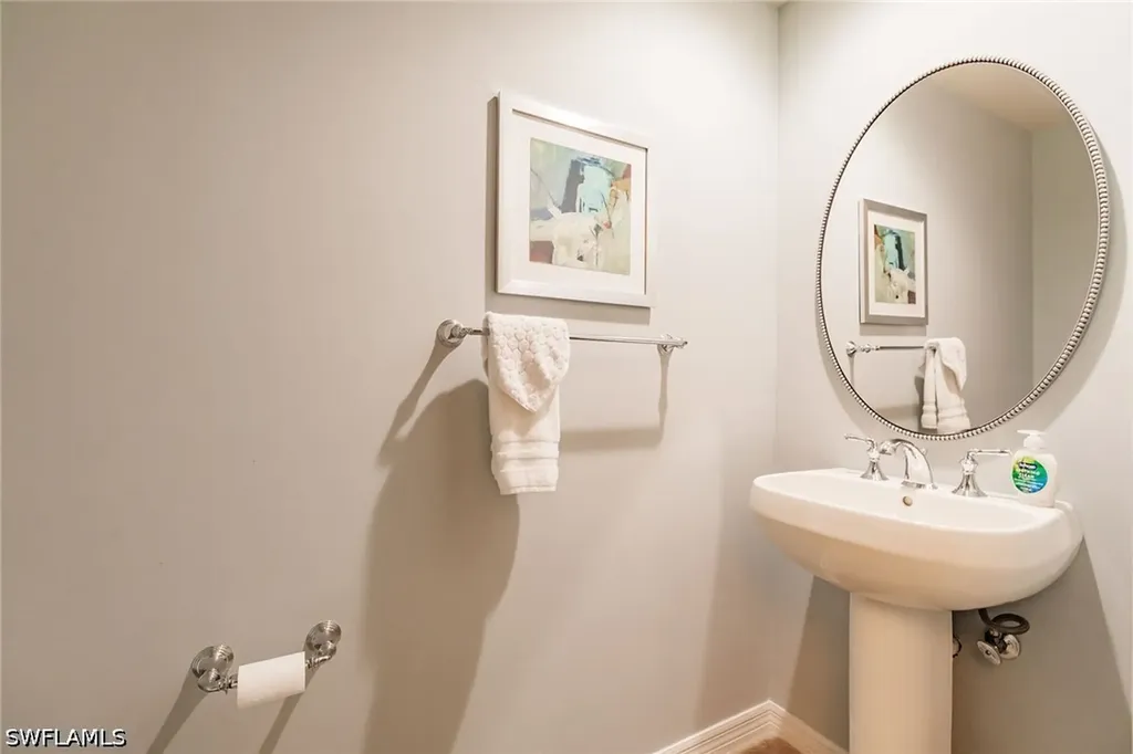 1065 Borghese Lane Naples FL 34114