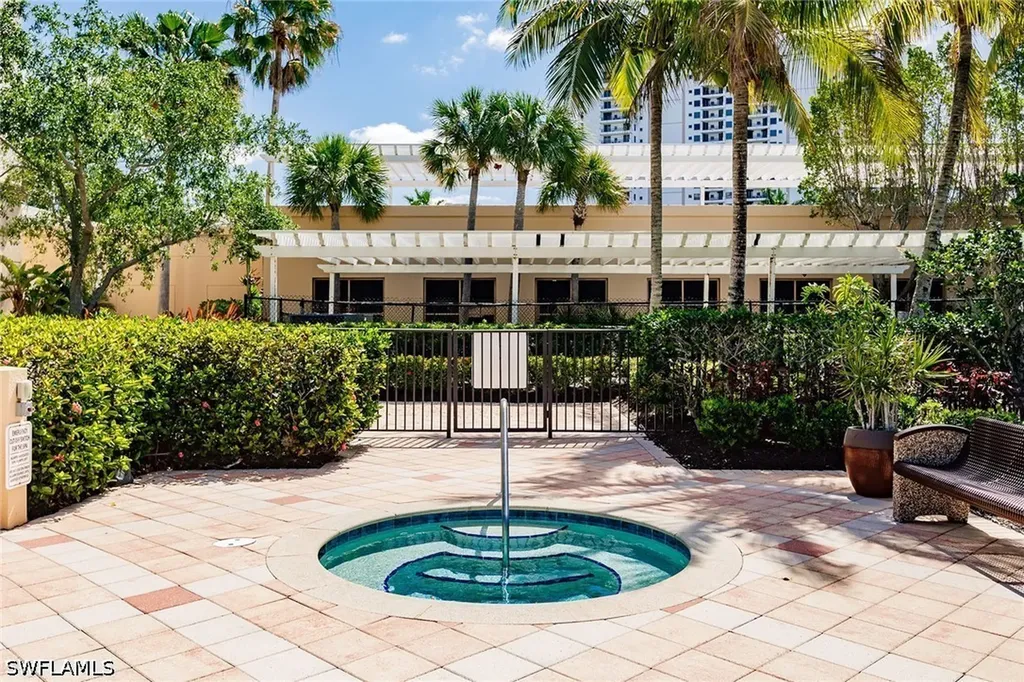 1065 Borghese Lane Naples FL 34114