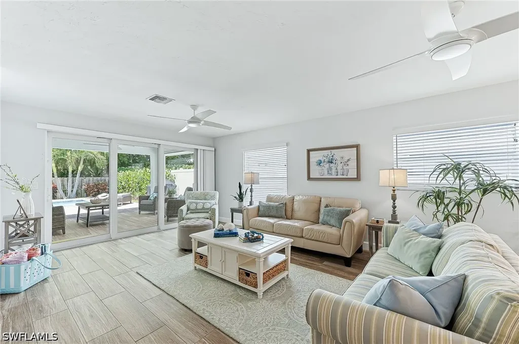 737 91st Avenue N Naples FL 34108
