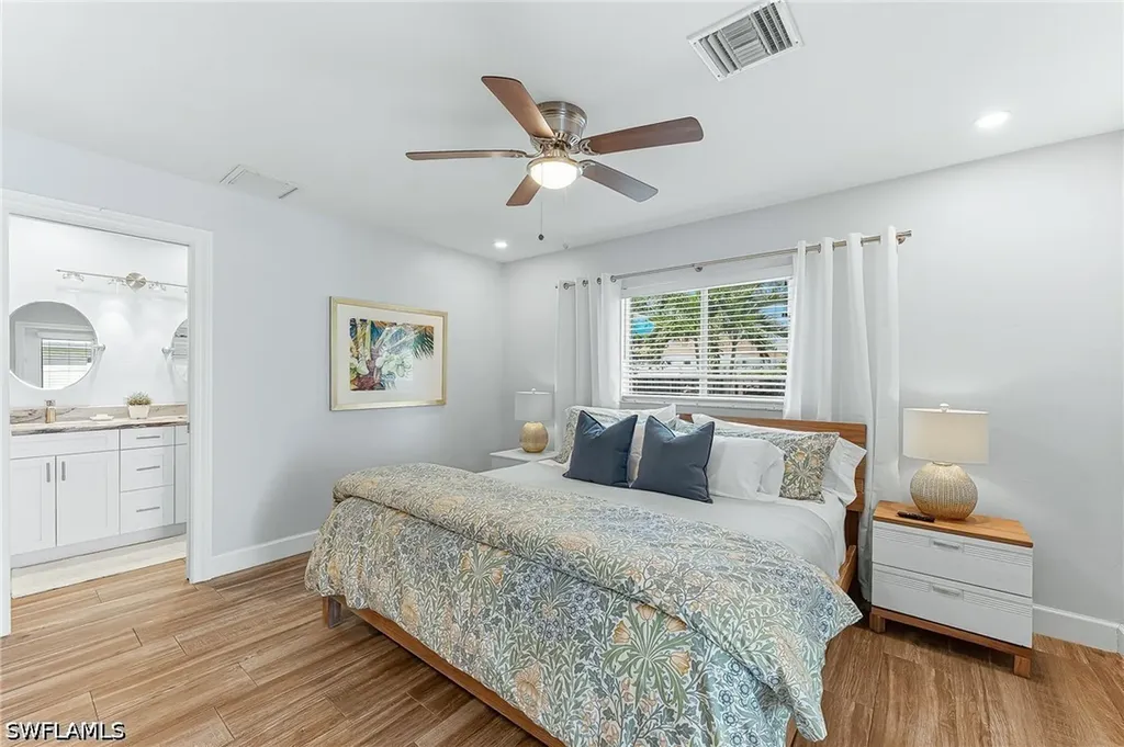 737 91st Avenue N Naples FL 34108