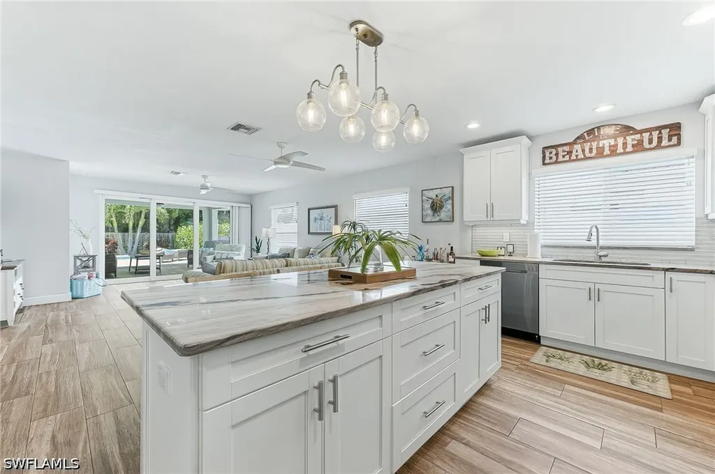 737 91st Avenue N Naples FL 34108