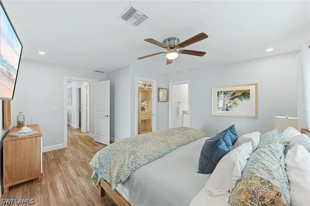 737 91st Avenue N Naples FL 34108