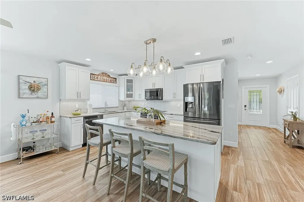 737 91st Avenue N Naples FL 34108