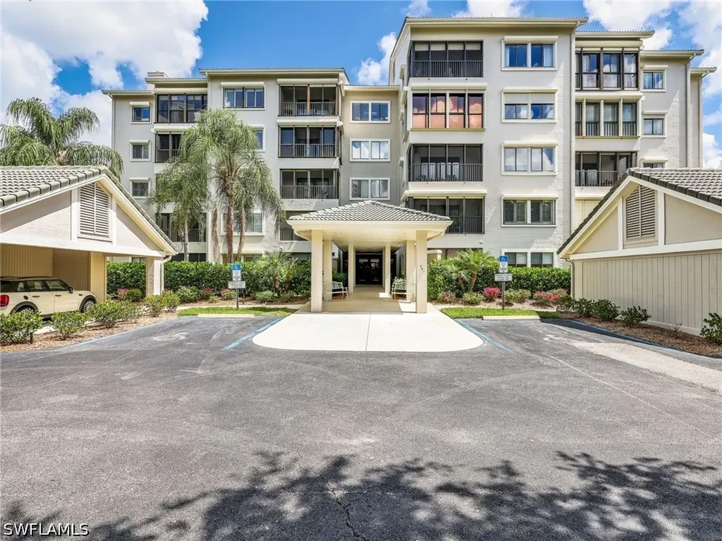 201 Arbor Lake Drive Naples FL 34110