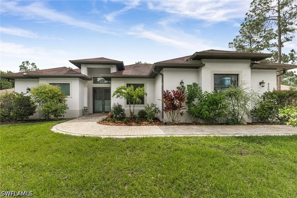 4504 16th Street NE Naples FL 34120