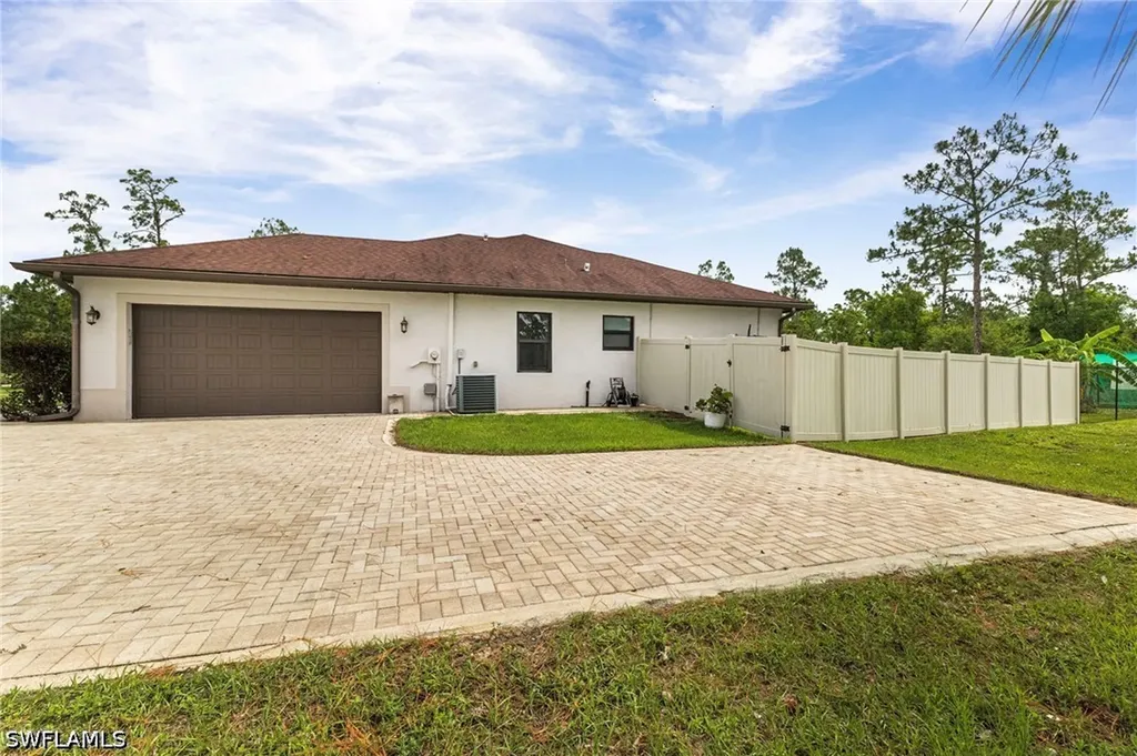 4504 16th Street NE Naples FL 34120
