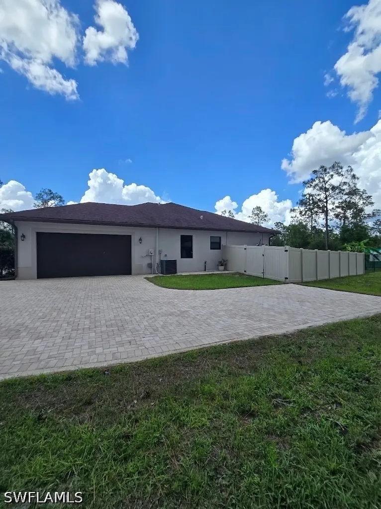 4504 16th Street NE Naples FL 34120
