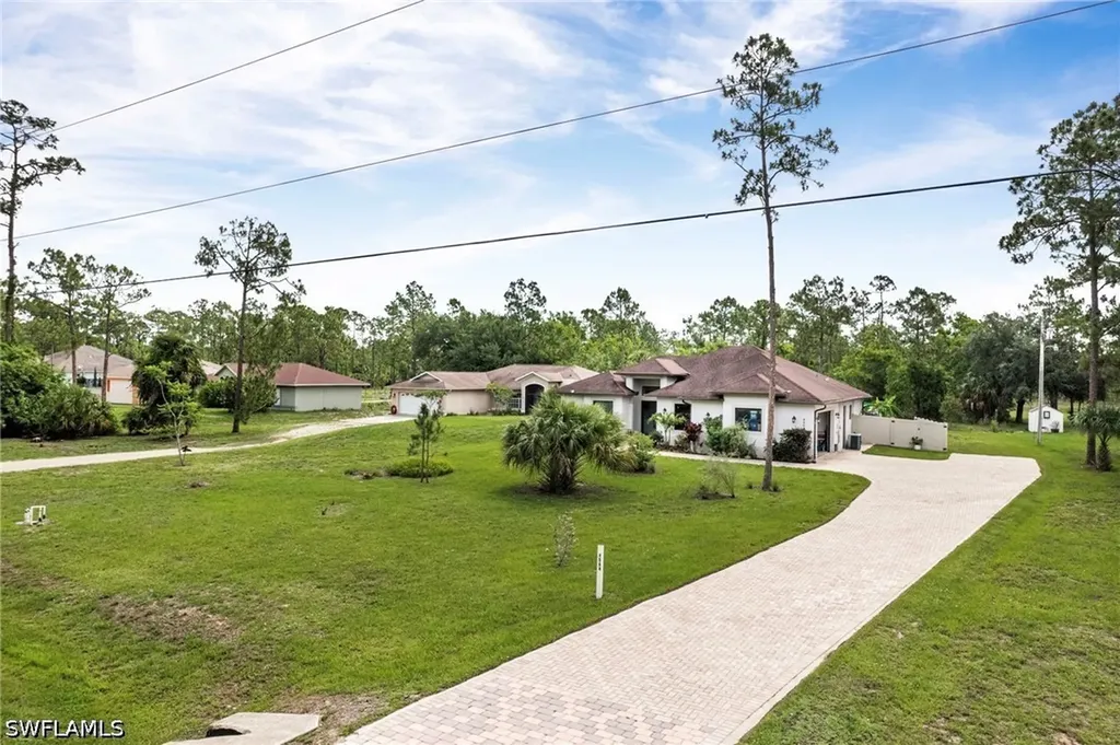4504 16th Street NE Naples FL 34120