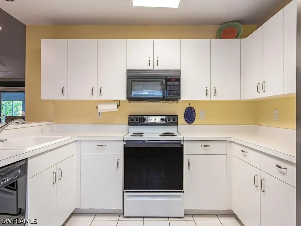 8371 Grand Palm Drive Estero FL 33967