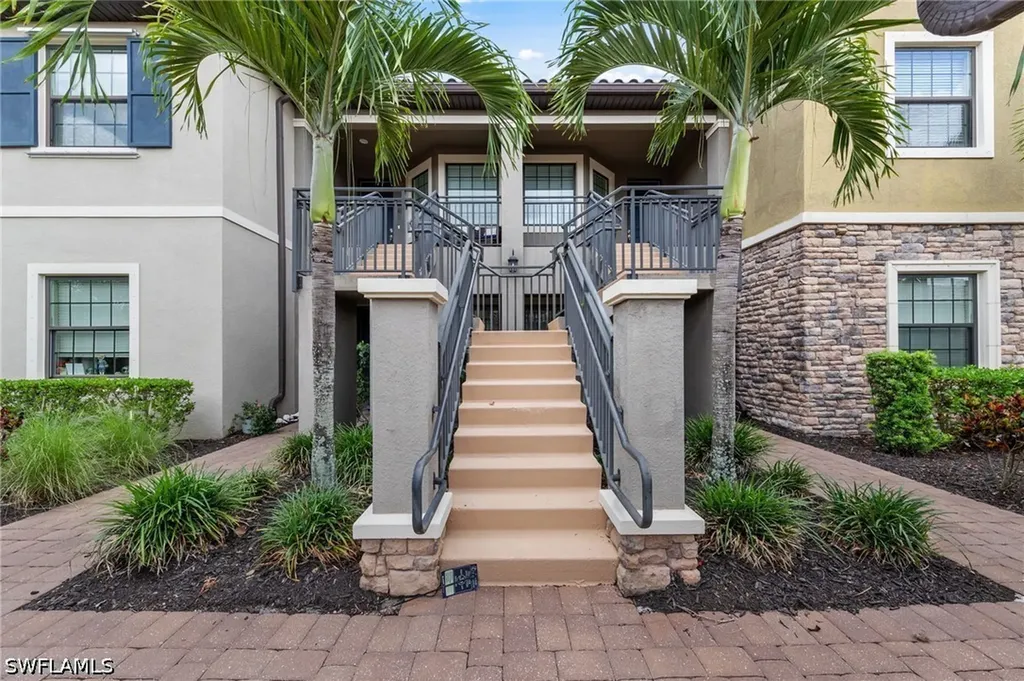 9366 Pocida Court Naples FL 34119