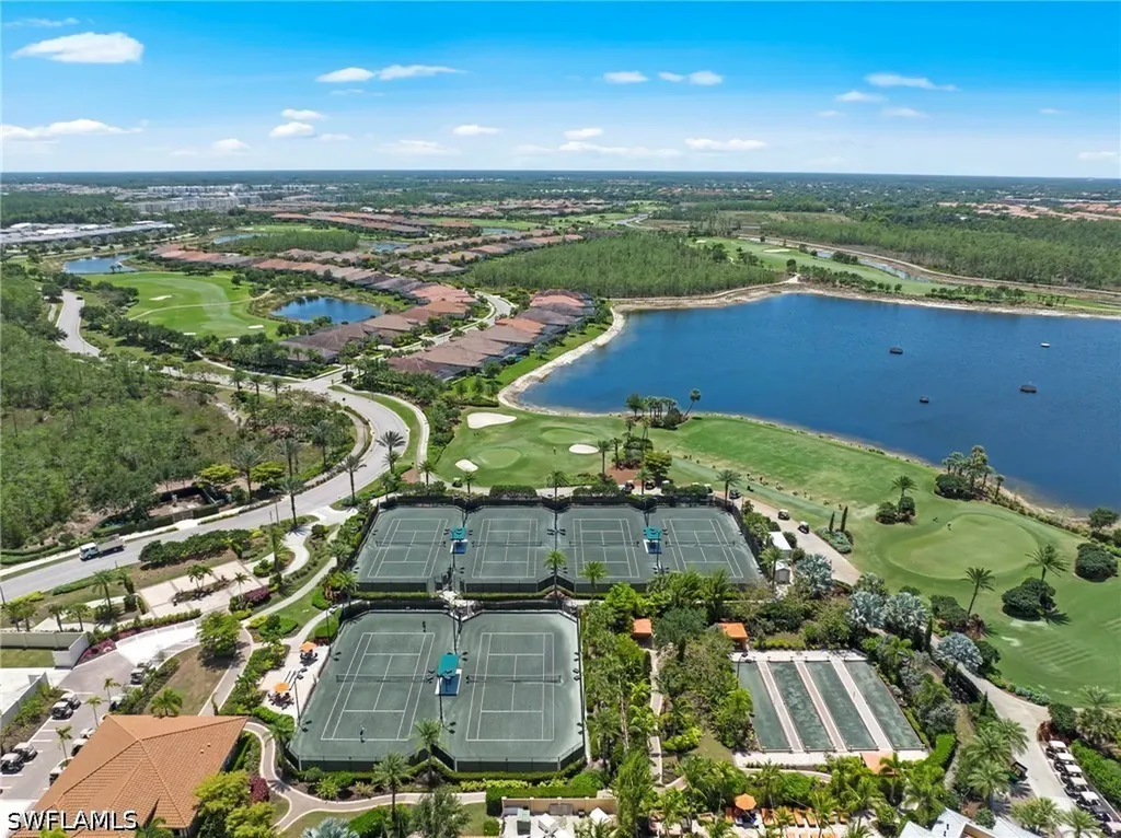 9366 Pocida Court Naples FL 34119