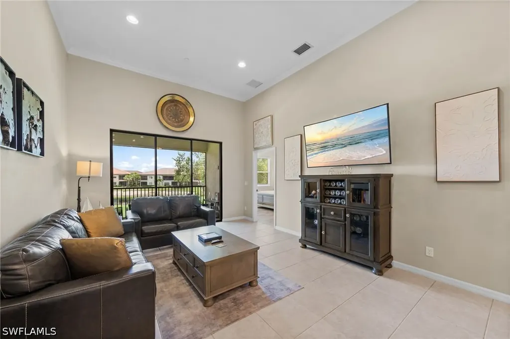9366 Pocida Court Naples FL 34119