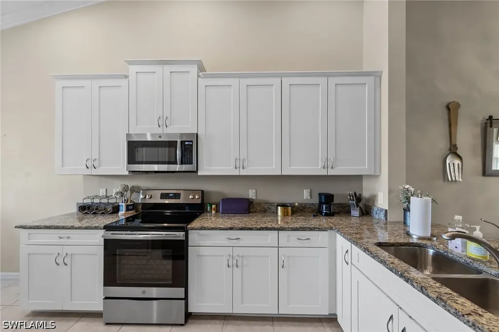 9366 Pocida Court Naples FL 34119