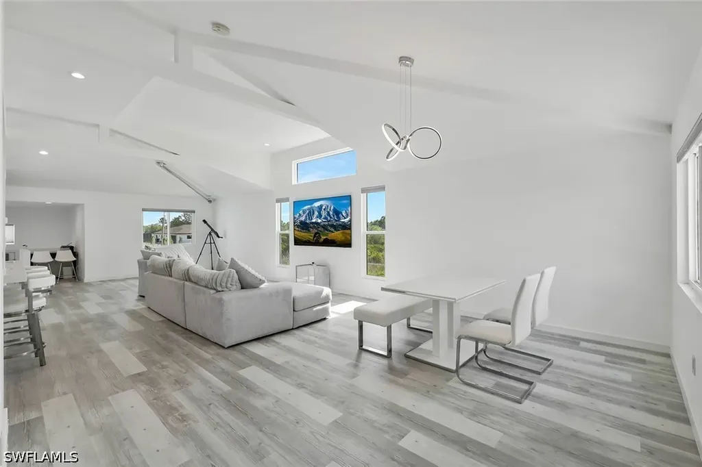 4044 62nd Avenue NE Naples FL 34120