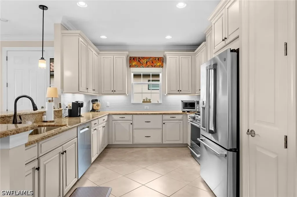 8450 Volaro Way Naples FL 34114