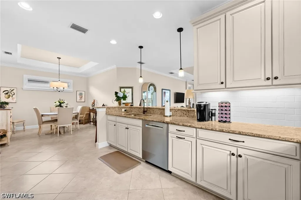 8450 Volaro Way Naples FL 34114