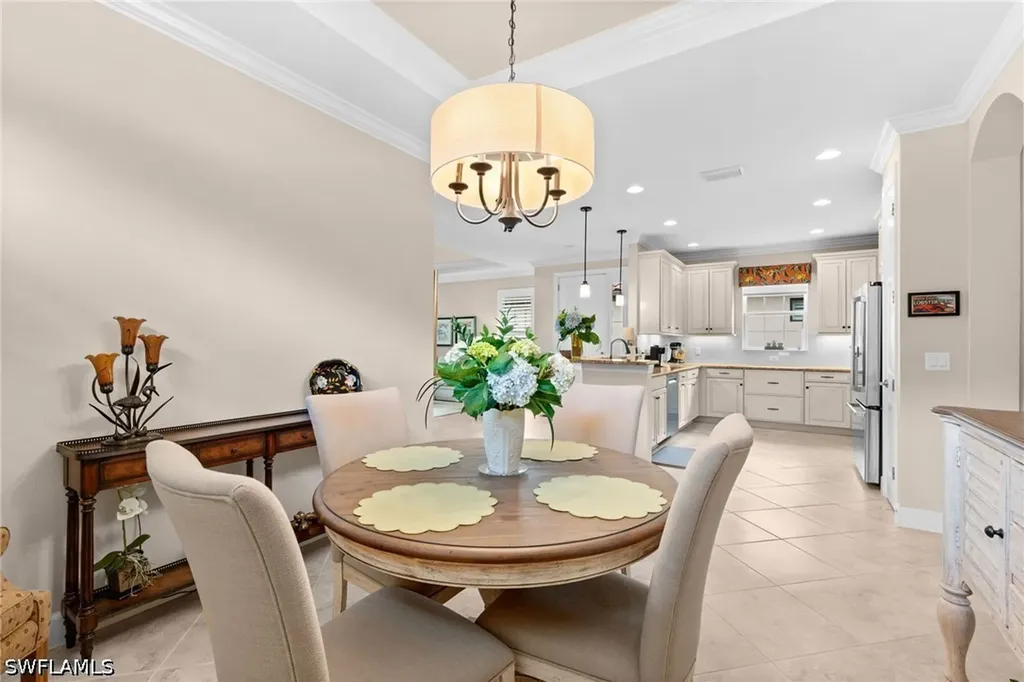 8450 Volaro Way Naples FL 34114