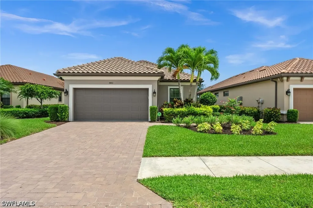 8450 Volaro Way Naples FL 34114