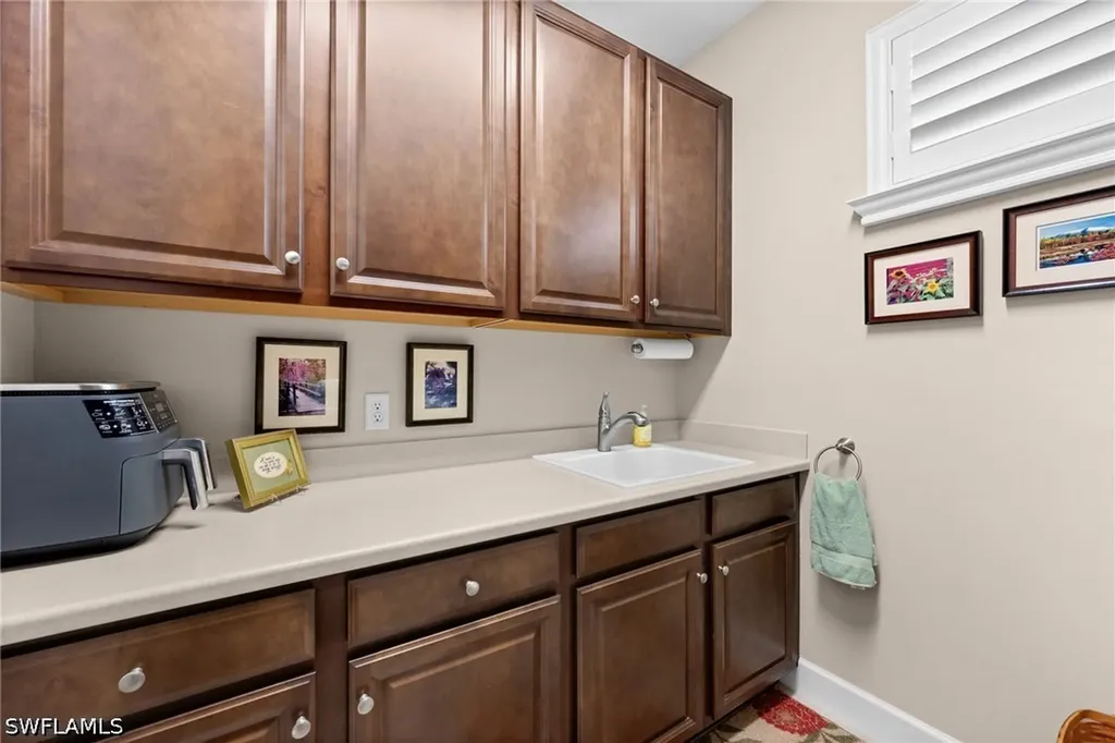 8450 Volaro Way Naples FL 34114