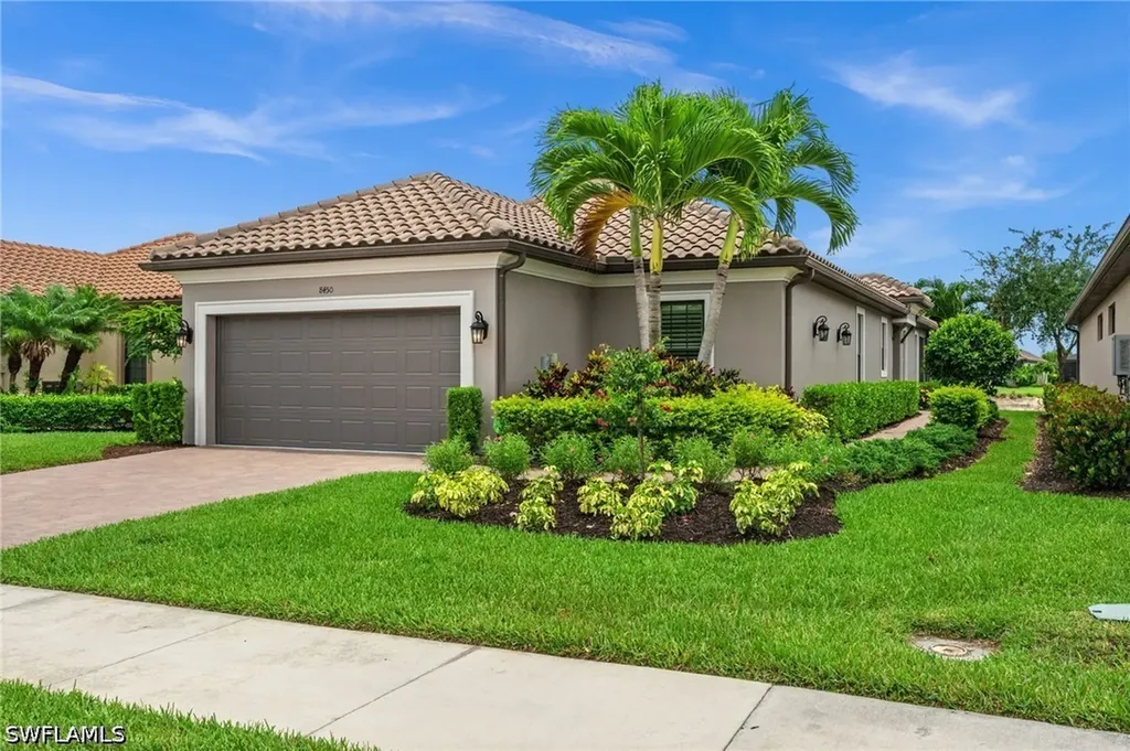 8450 Volaro Way Naples FL 34114