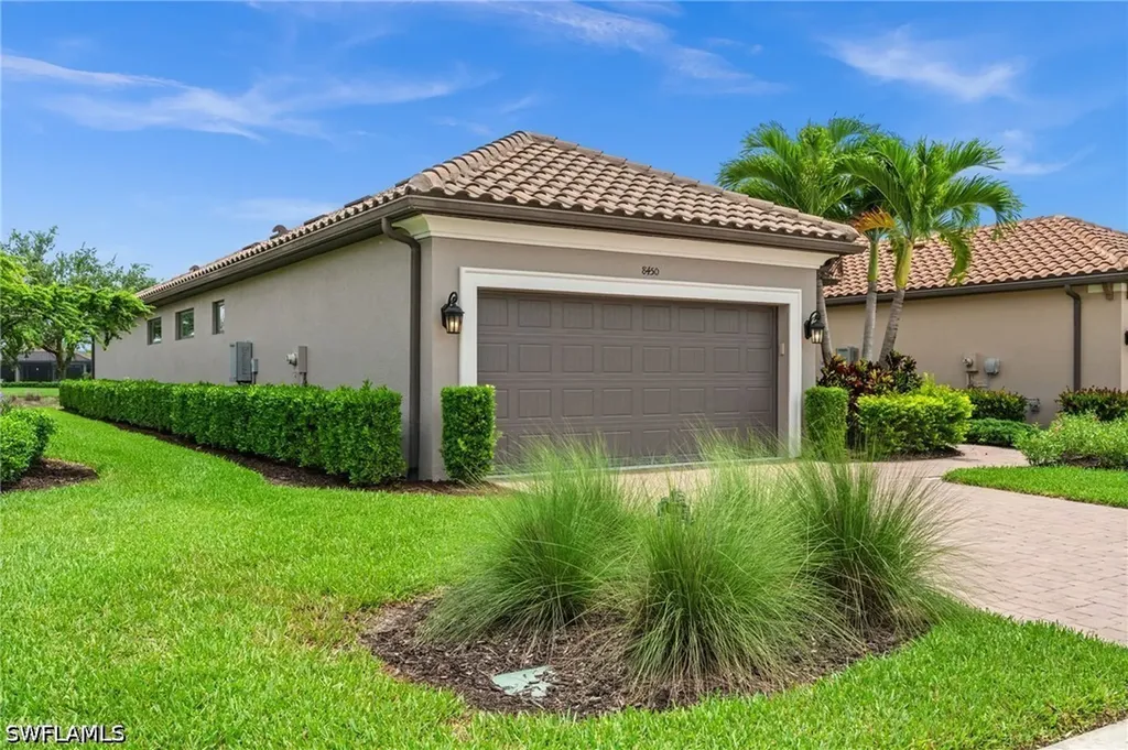 8450 Volaro Way Naples FL 34114