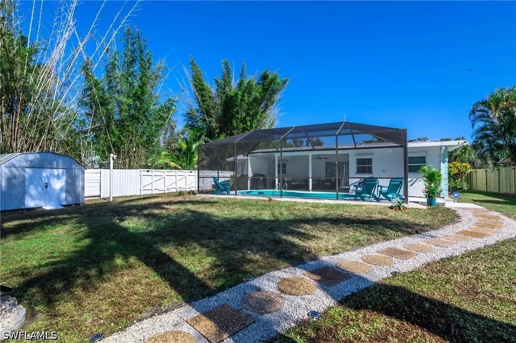 28 Constitution Drive Naples FL 34112