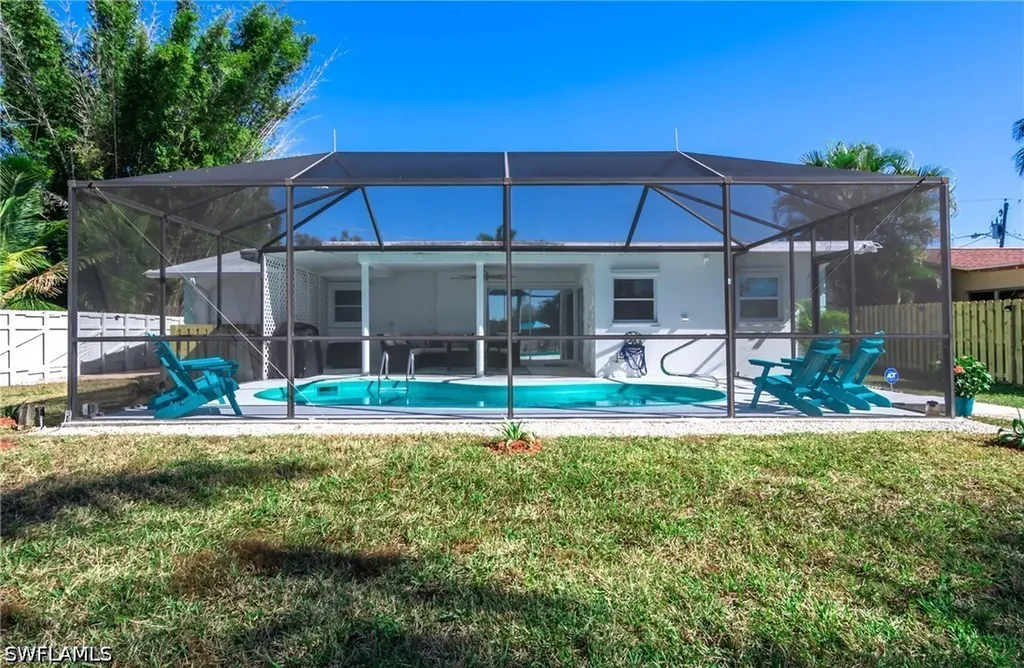 28 Constitution Drive Naples FL 34112