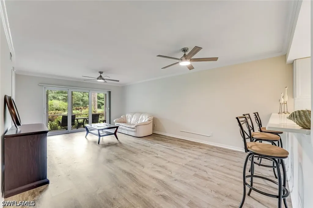 225 Robin Hood Circle Naples FL 34104