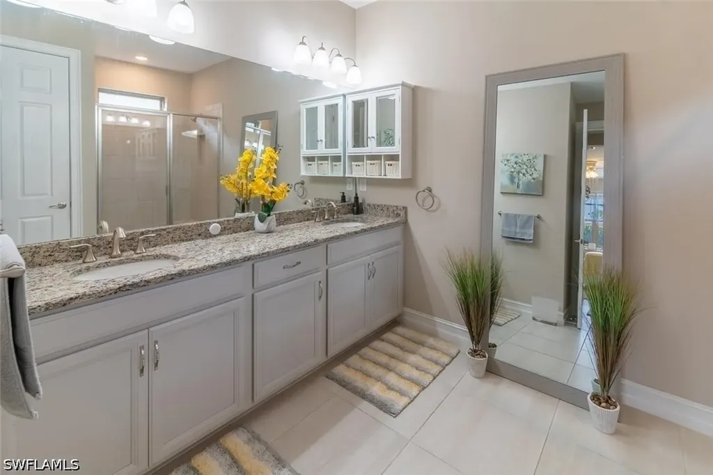 16366 Barclay Court Naples FL 34110