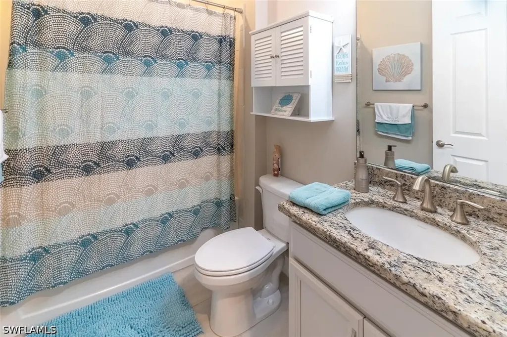 16366 Barclay Court Naples FL 34110