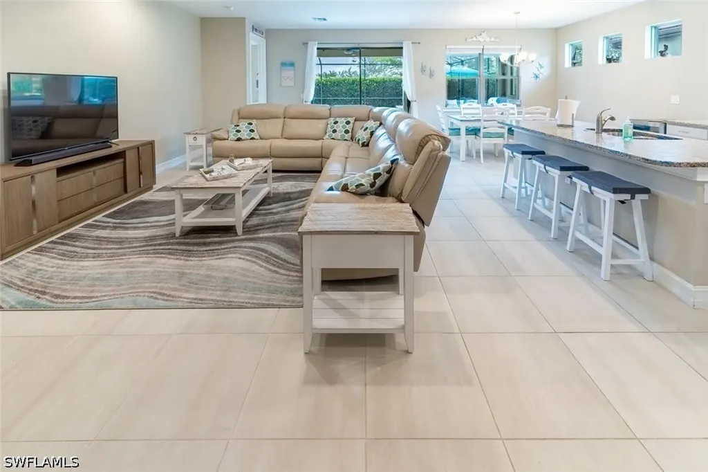 16366 Barclay Court Naples FL 34110