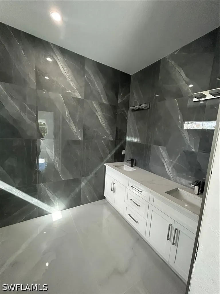 3423 24th Avenue SE Naples FL 34117