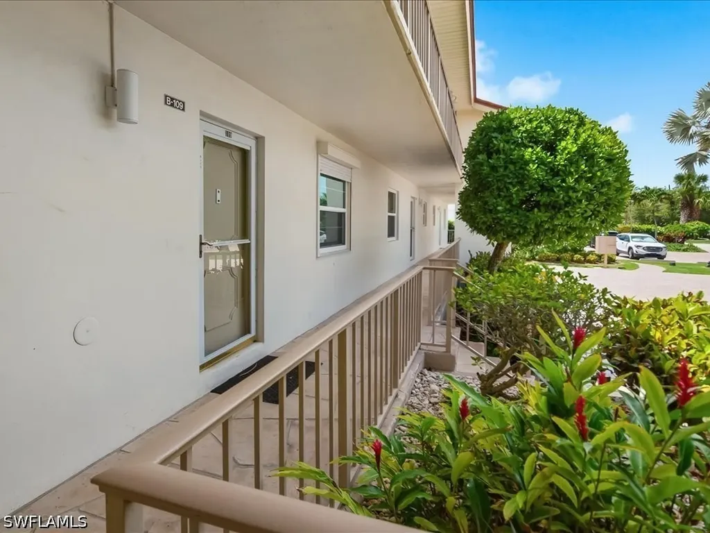 1200 Cherrystone Court Naples FL 34102