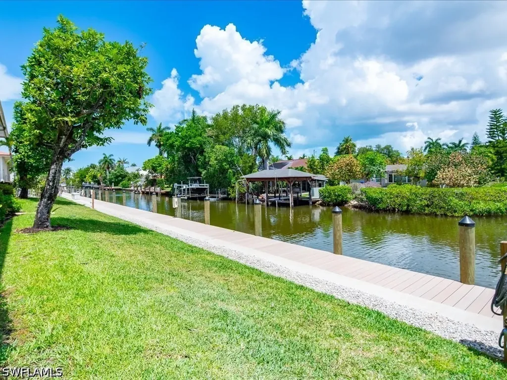 1200 Cherrystone Court Naples FL 34102
