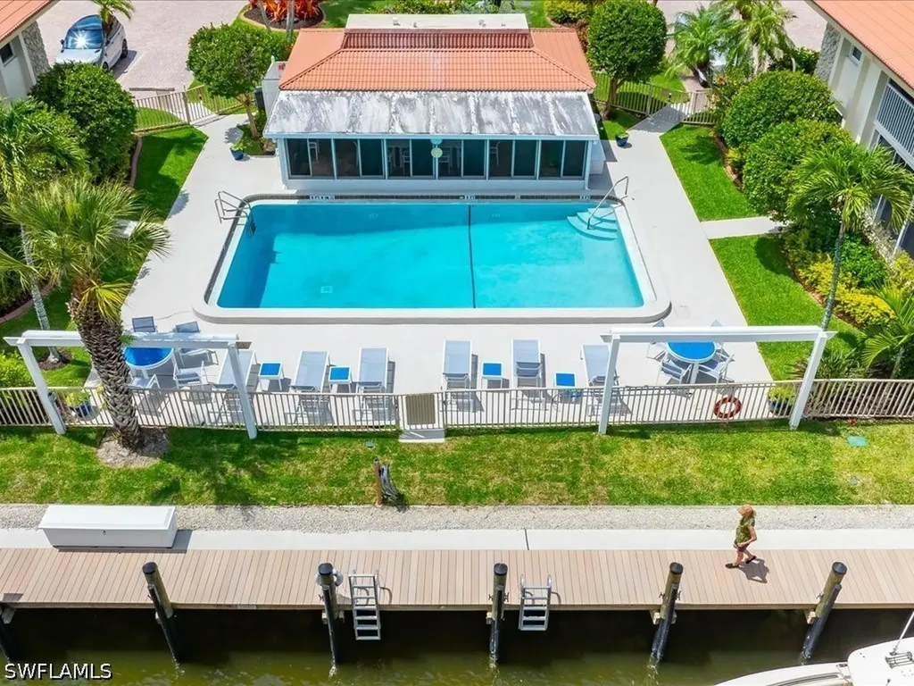 1200 Cherrystone Court Naples FL 34102