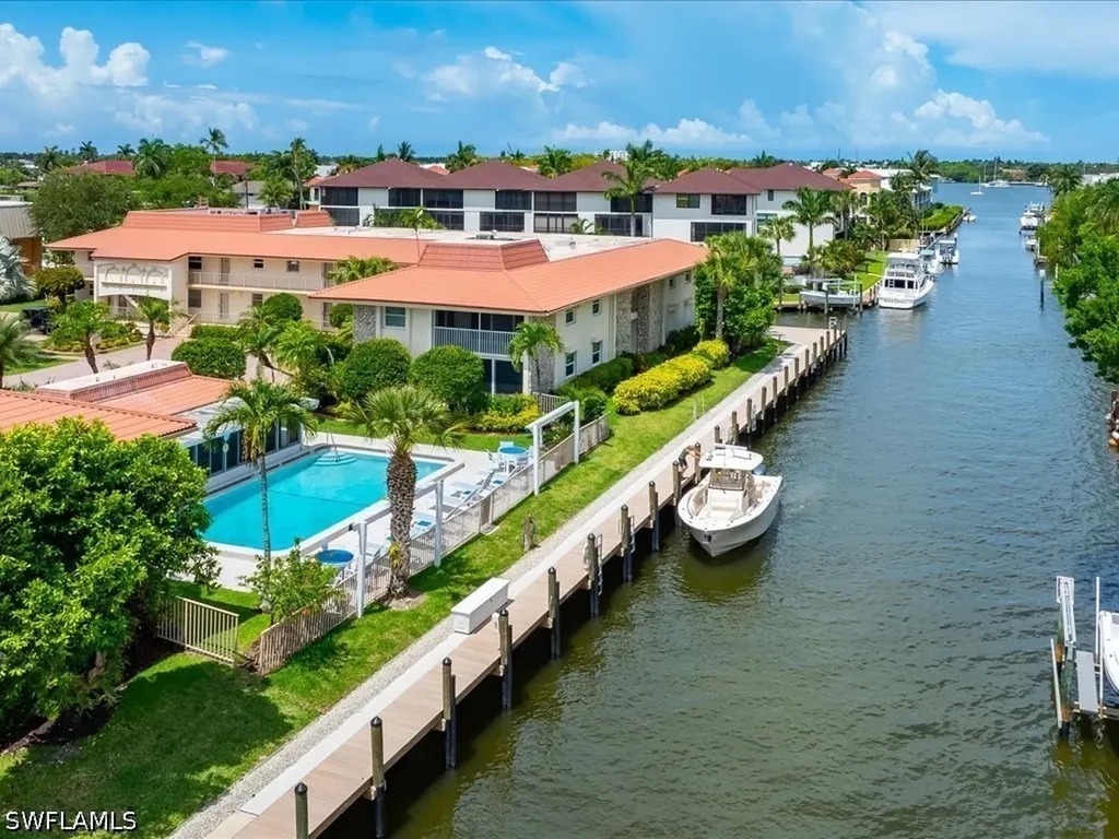 1200 Cherrystone Court Naples FL 34102