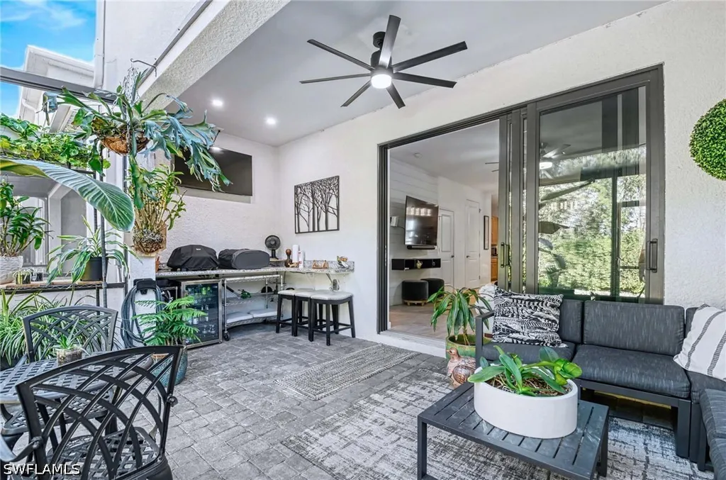 13045 Pembroke Drive Naples FL 34105
