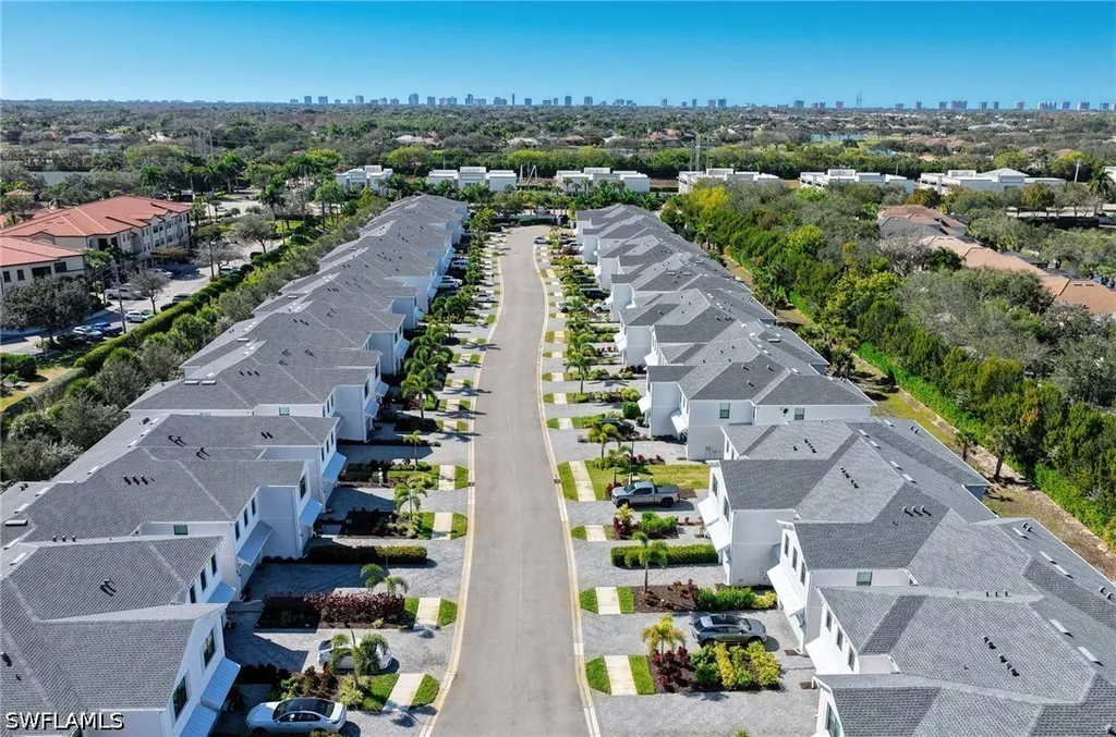 13045 Pembroke Drive Naples FL 34105