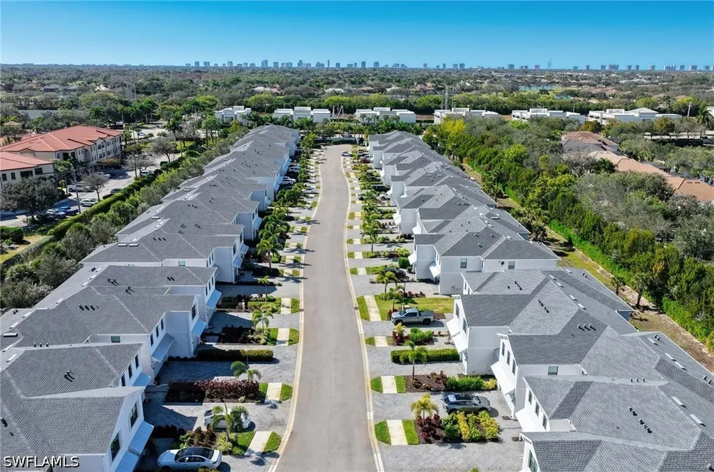 13045 Pembroke Drive Naples FL 34105