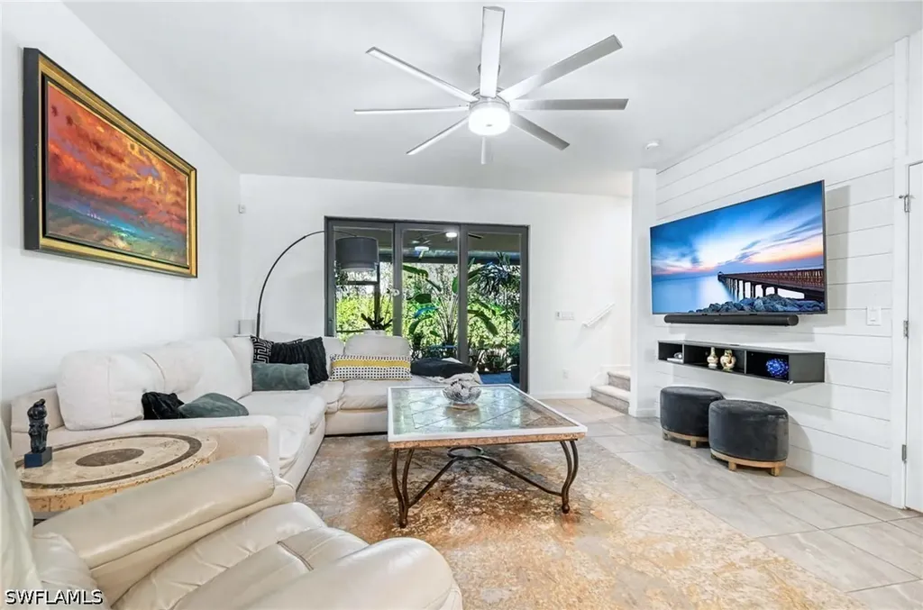 13045 Pembroke Drive Naples FL 34105