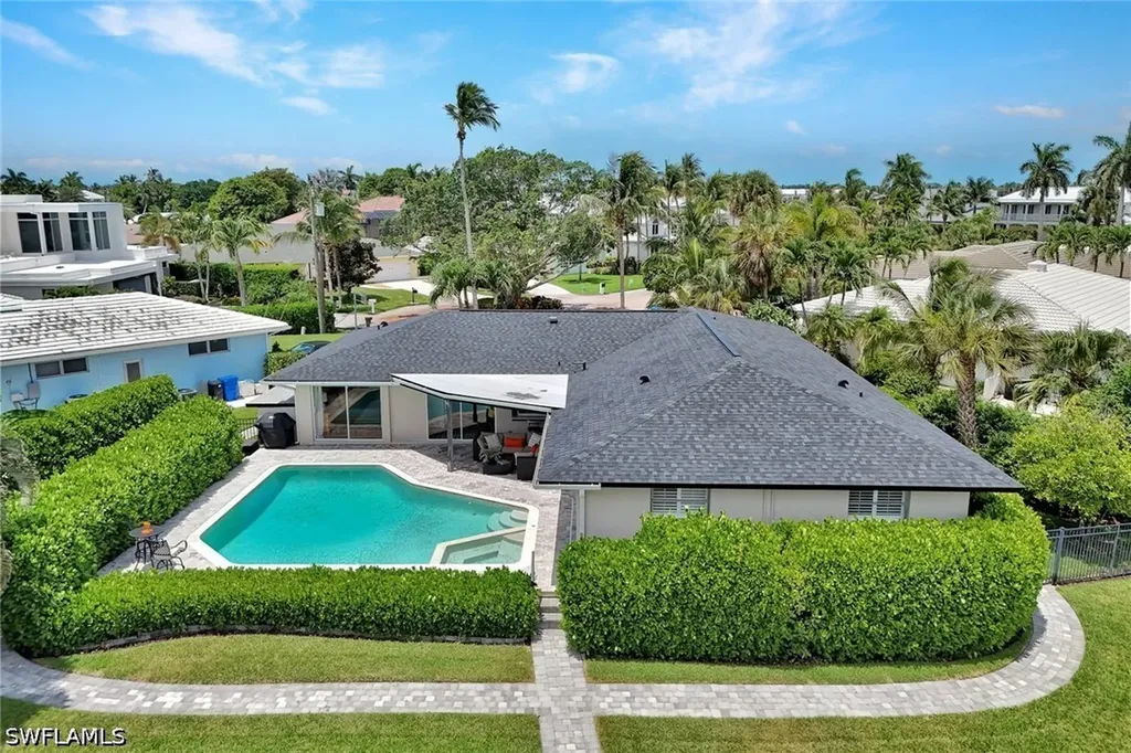 2140 Shad Court Naples FL 34102