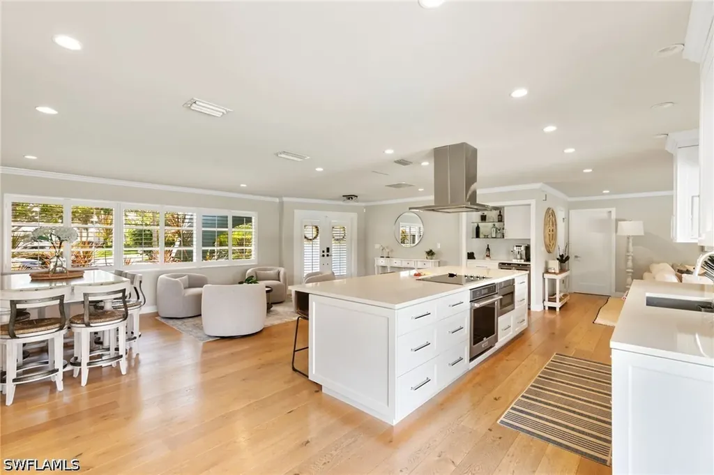 2140 Shad Court Naples FL 34102