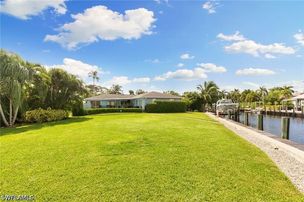 2140 Shad Court Naples FL 34102
