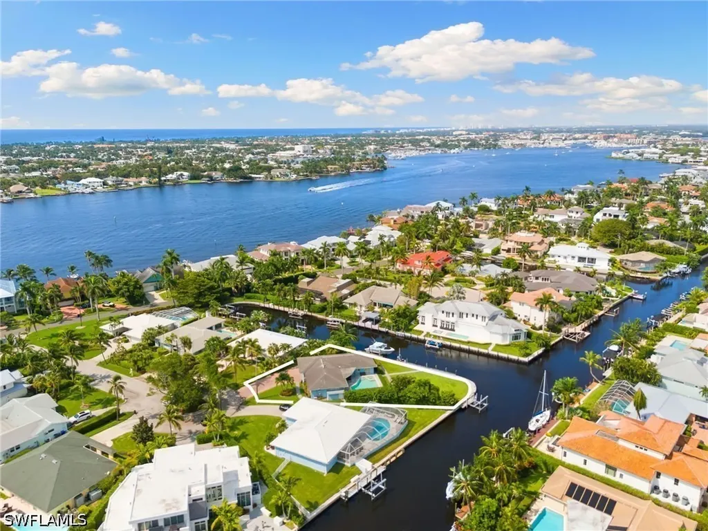 2140 Shad Court Naples FL 34102